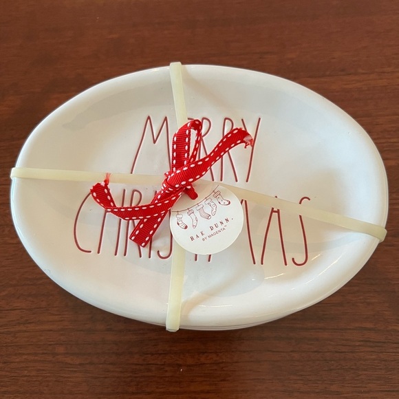 Rae Dunn “Merry Christmas” ceramic plates. - Picture 11 of 15